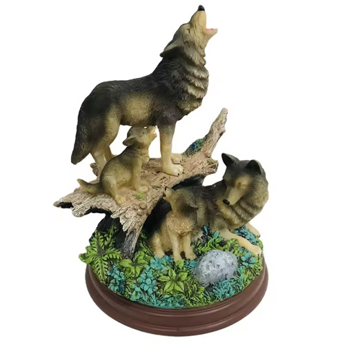 Resin Animal Figurine Customized Family Wolf Statue for Garden Decor