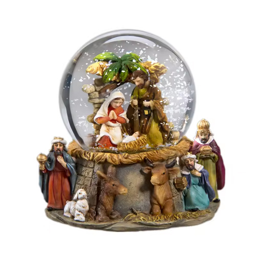 Customized Resin Snow Globe for Decor